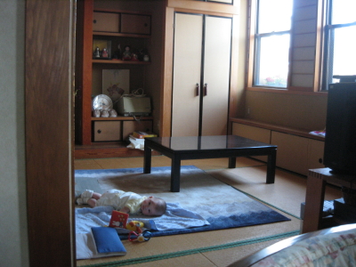 Je suis toute seule...(-_-)